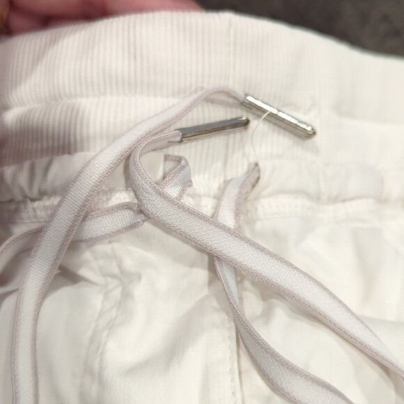 Lululemon Street To Studio Pant II White like new - Picture 9 of 13